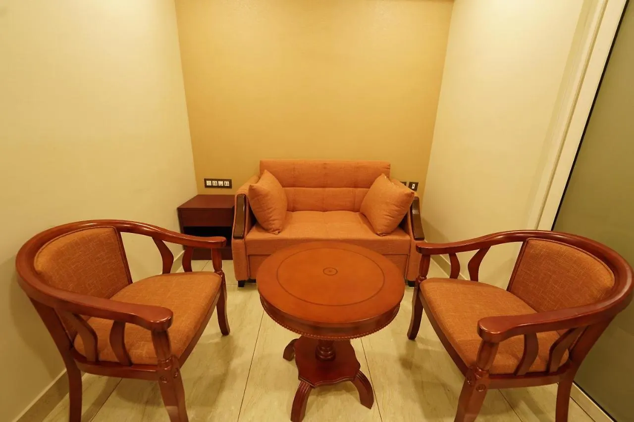****  Guruvāyūr Hotel Newline Orchid הודו